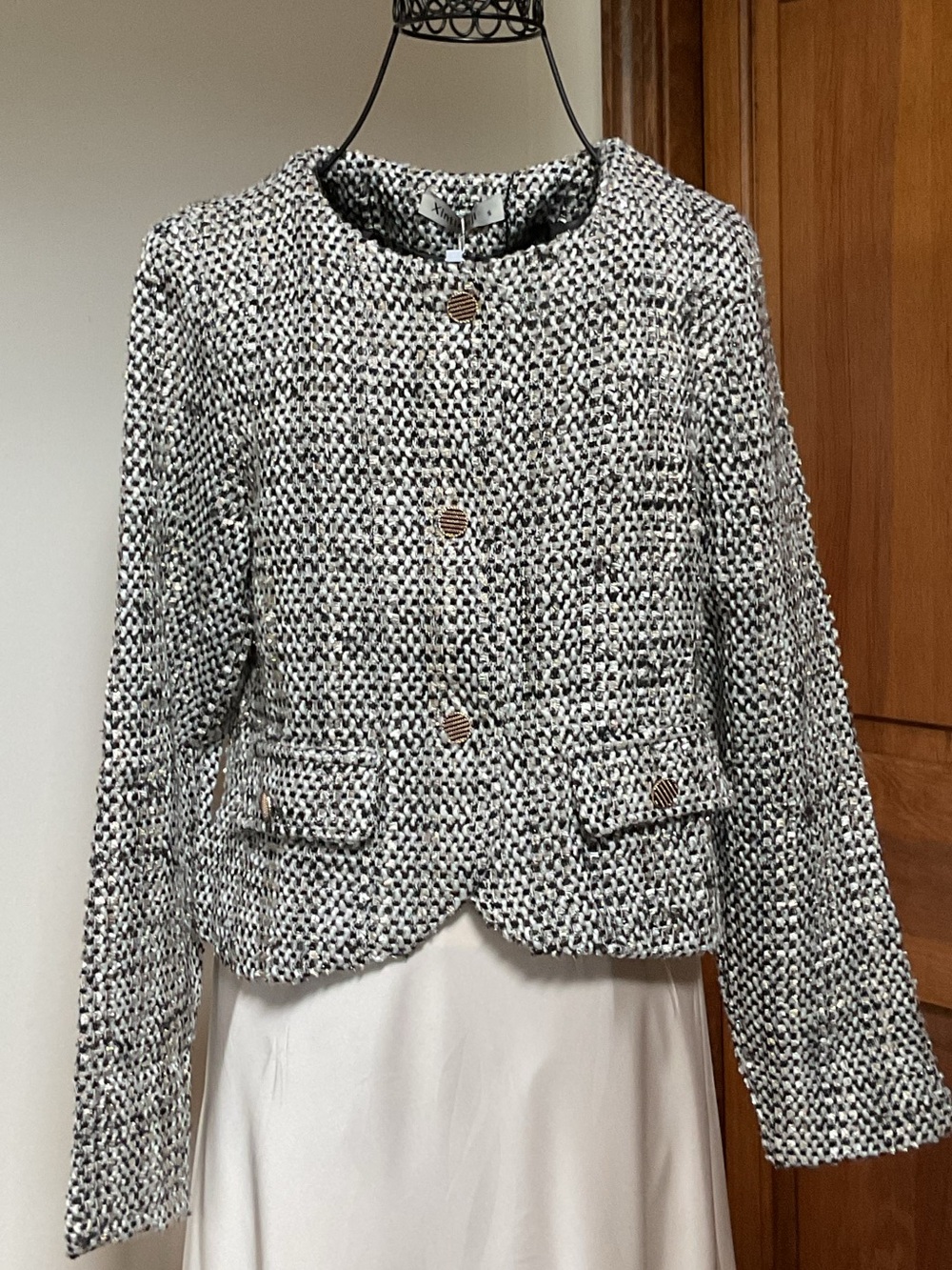 Xintianji Woven Bouclé Cropped Jacket in Black & White, New, Small
